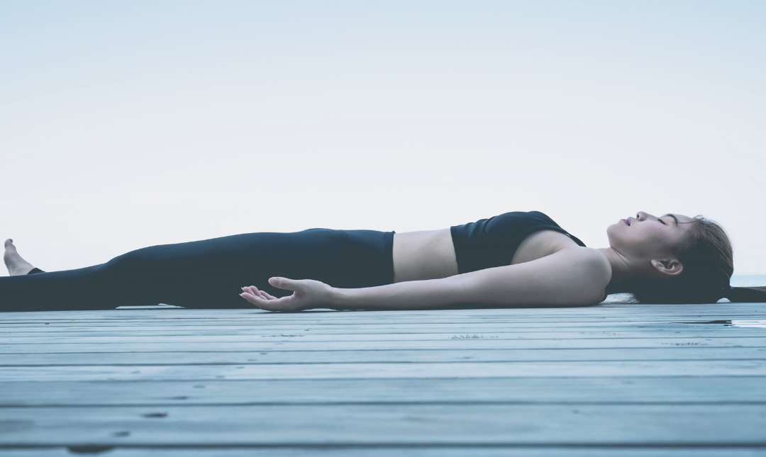 reduser stress med restorative yoga